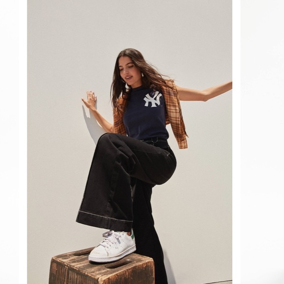 BDG Pintuck Leroy Wide Leg Black Jean - Picture 2 of 10